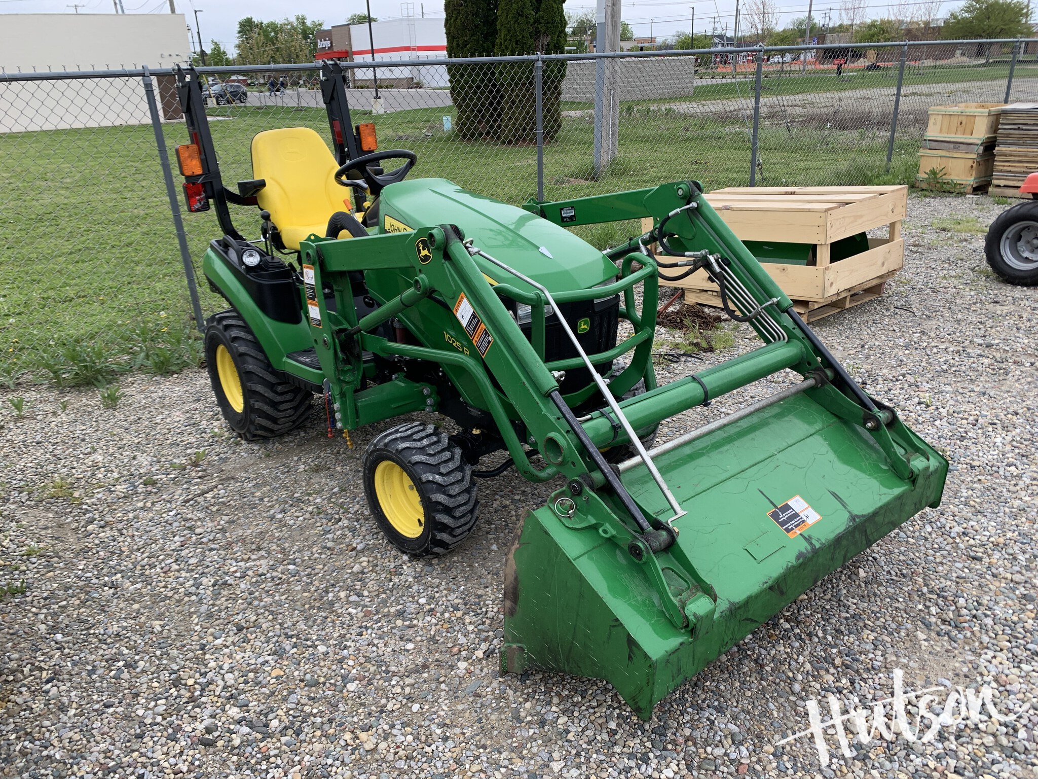 2015 John Deere 1025R