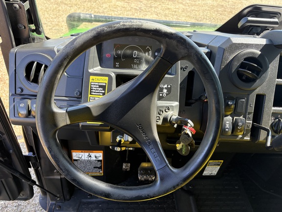 Used 2018 John Deere XUV 835M ATVs & Gators at Horizon Ag & Turf in Westlock, AB - Photo9
