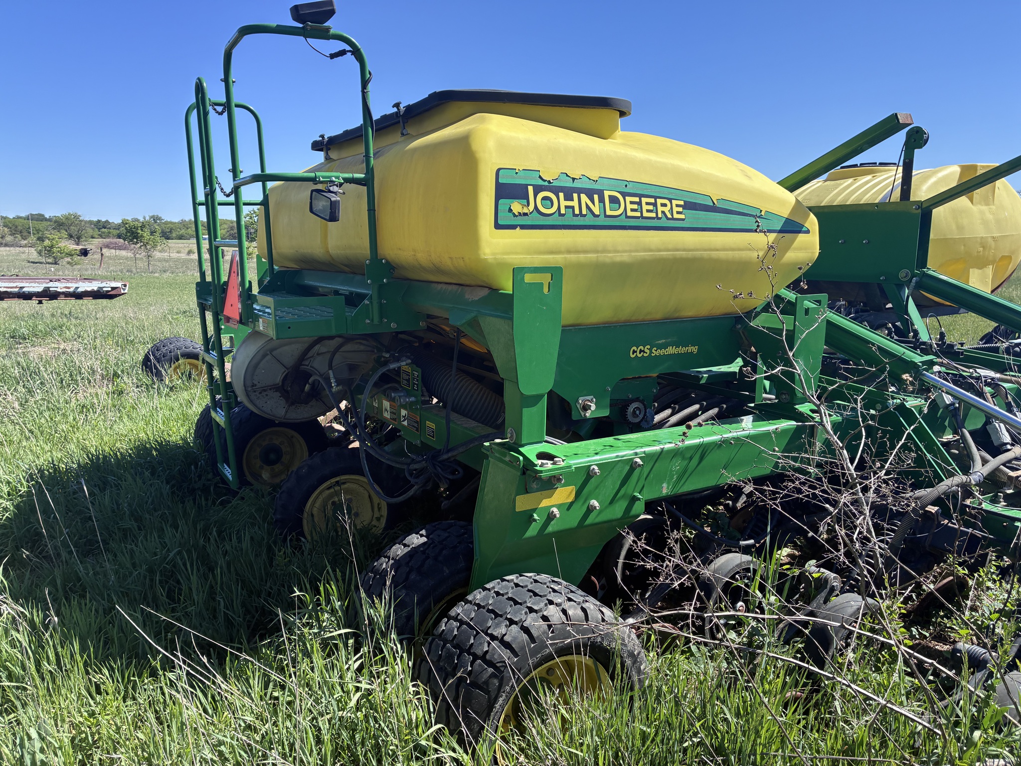2010 John Deere 1990 Image 10