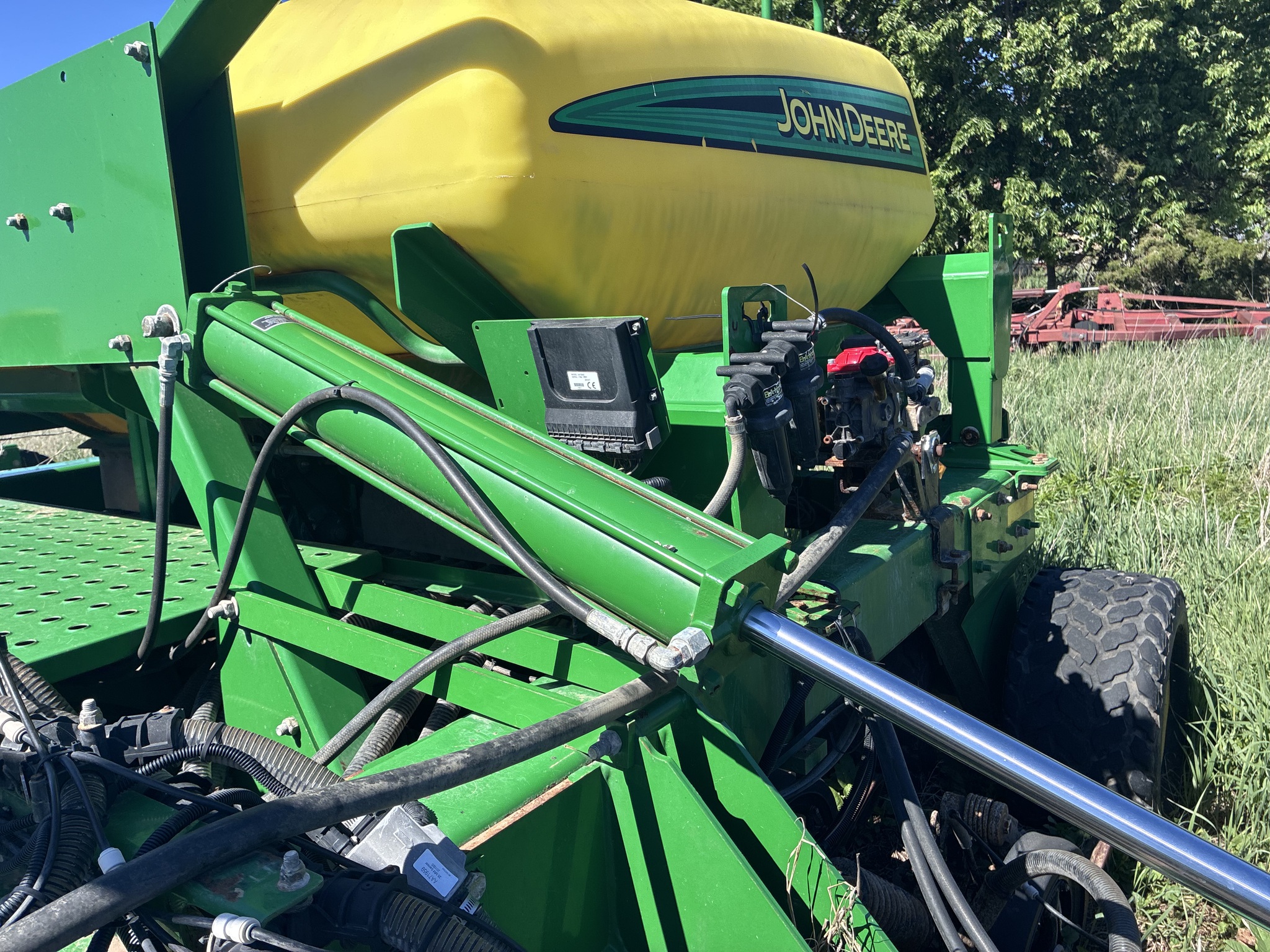 2010 John Deere 1990 Image 4