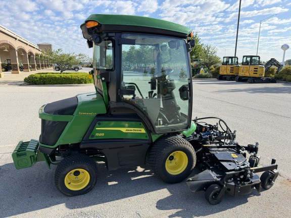 2024 John-Deere 1585