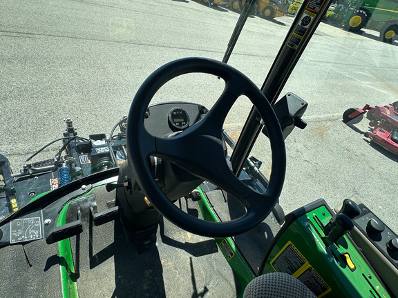 2024 John-Deere 1585