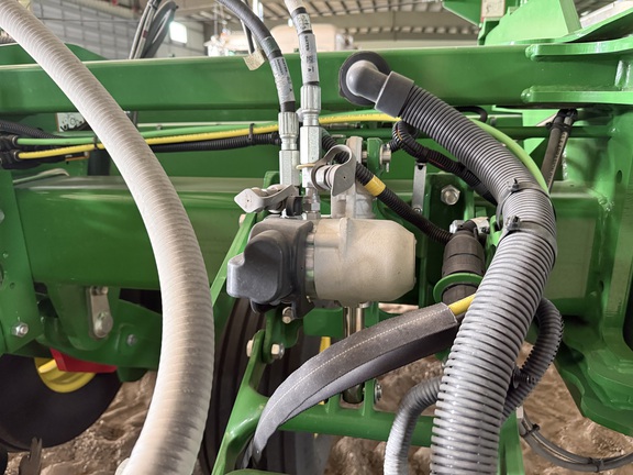 2024 John Deere DB60 - Photo10