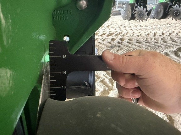 2024 John Deere DB60 - Photo14
