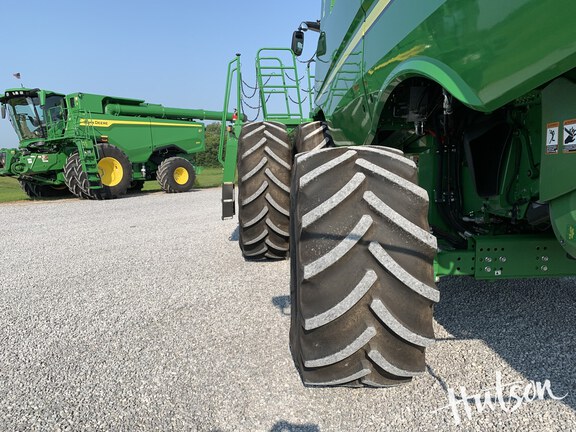 Photo of 2023 John Deere S780