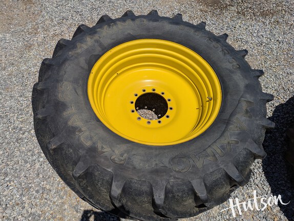 Photo of Maximo 650/65R38