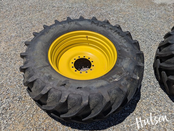 Photo of Maximo 650/65R38