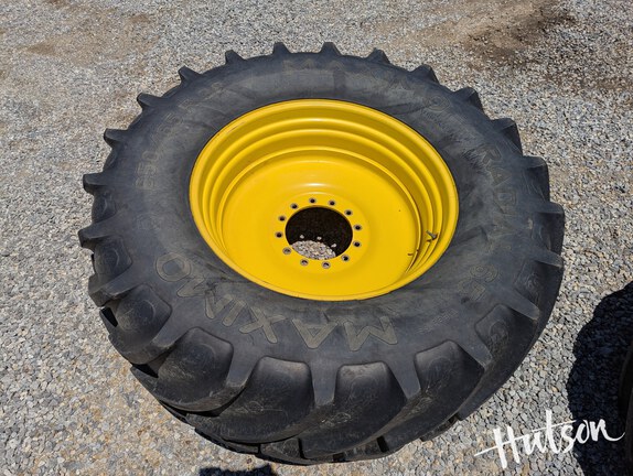 Photo of Maximo 650/65R38