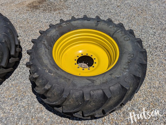 Photo of Maximo 650/65R38