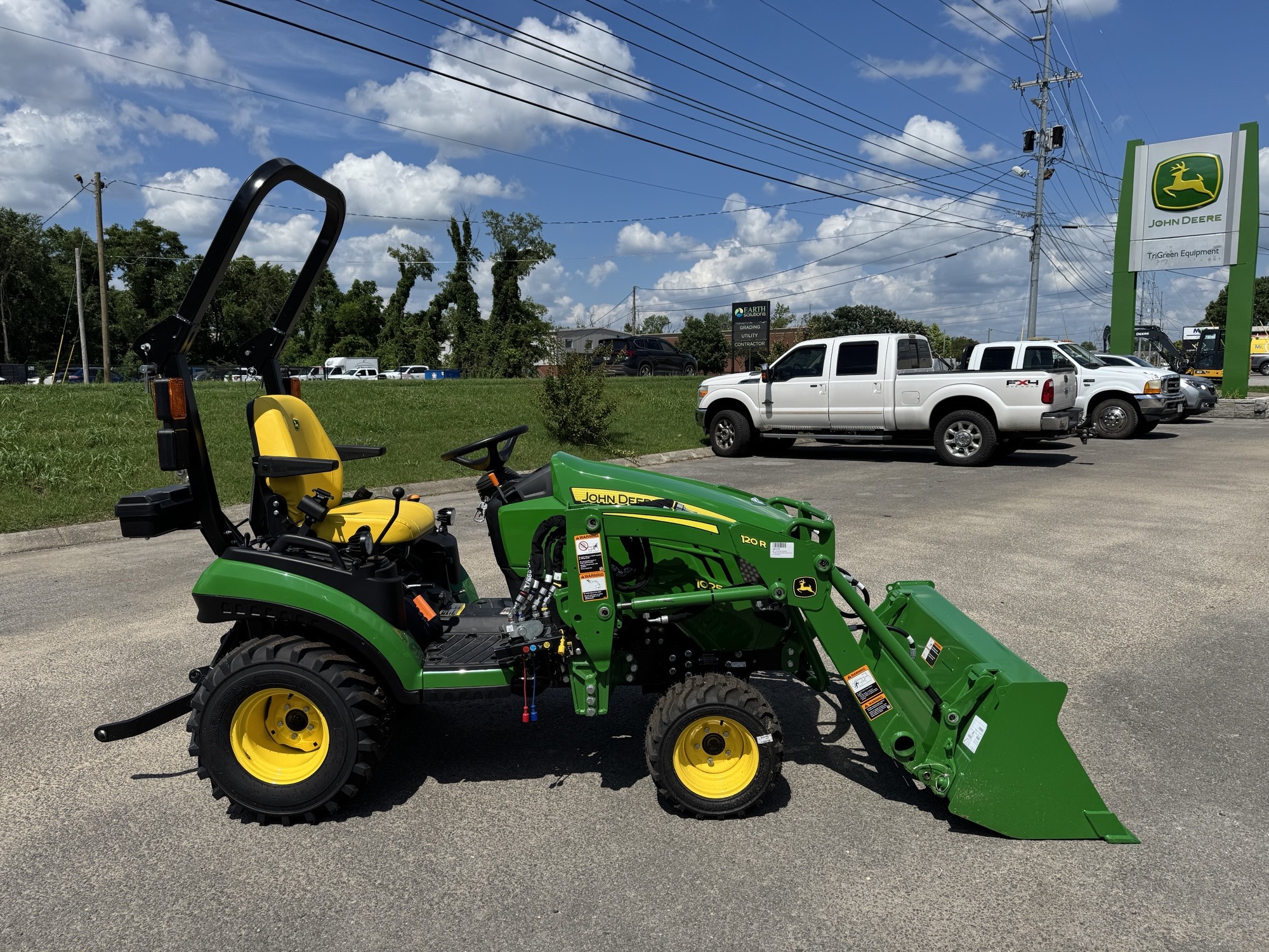 2026 John Deere 1025R