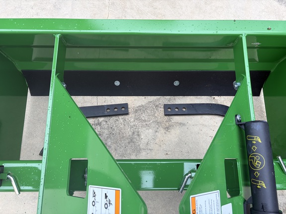2025 John Deere BB2048