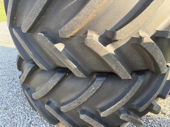 Photo of Michelin 650/65R38