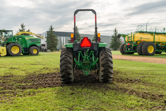 Used 2024 John Deere 4044M Compact Utility Tractors at Horizon Ag & Turf in Westlock, AB - Photo5