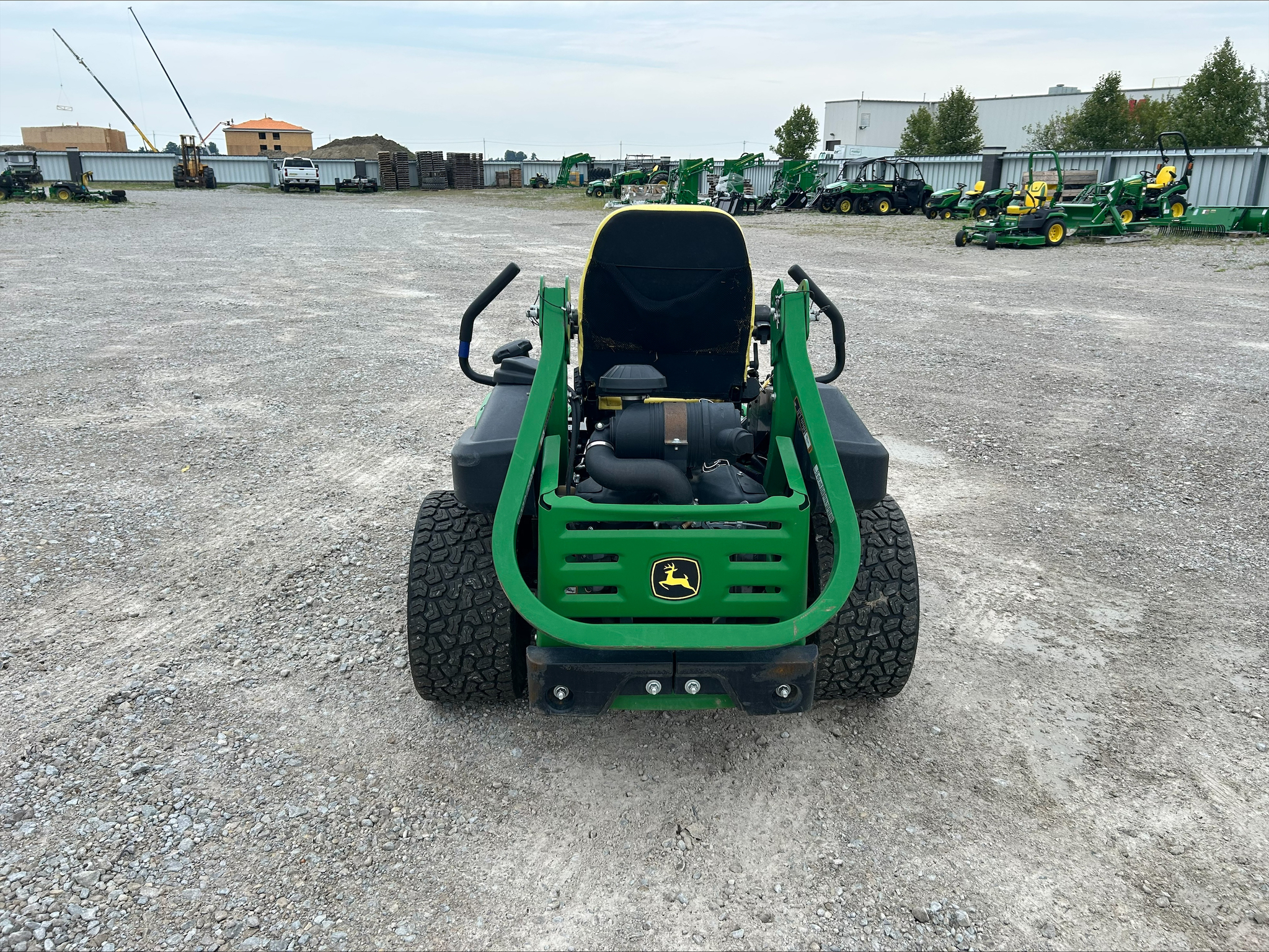 Used 2022 John Deere Z930M Zero Turn Mowers at Koenig Equipment in Franklin, IN - PhotoXL3
