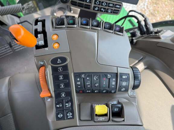 Used 2023 John Deere 8R 340 Row Crop Tractors at Koenig Equipment in Knightstown, IN - Photo5