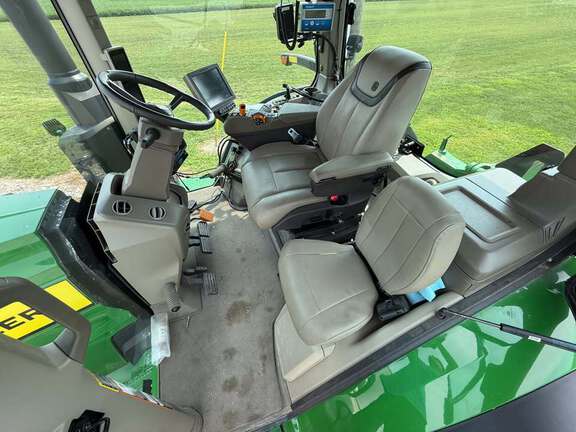 Used 2023 John Deere 8R 340 Row Crop Tractors at Koenig Equipment in Knightstown, IN - Photo4