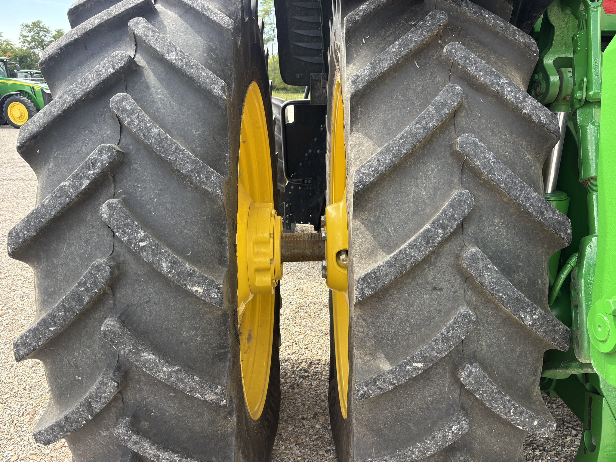Used 2023 John Deere 8R 340 Row Crop Tractors at Koenig Equipment in Knightstown, IN - PhotoXL18