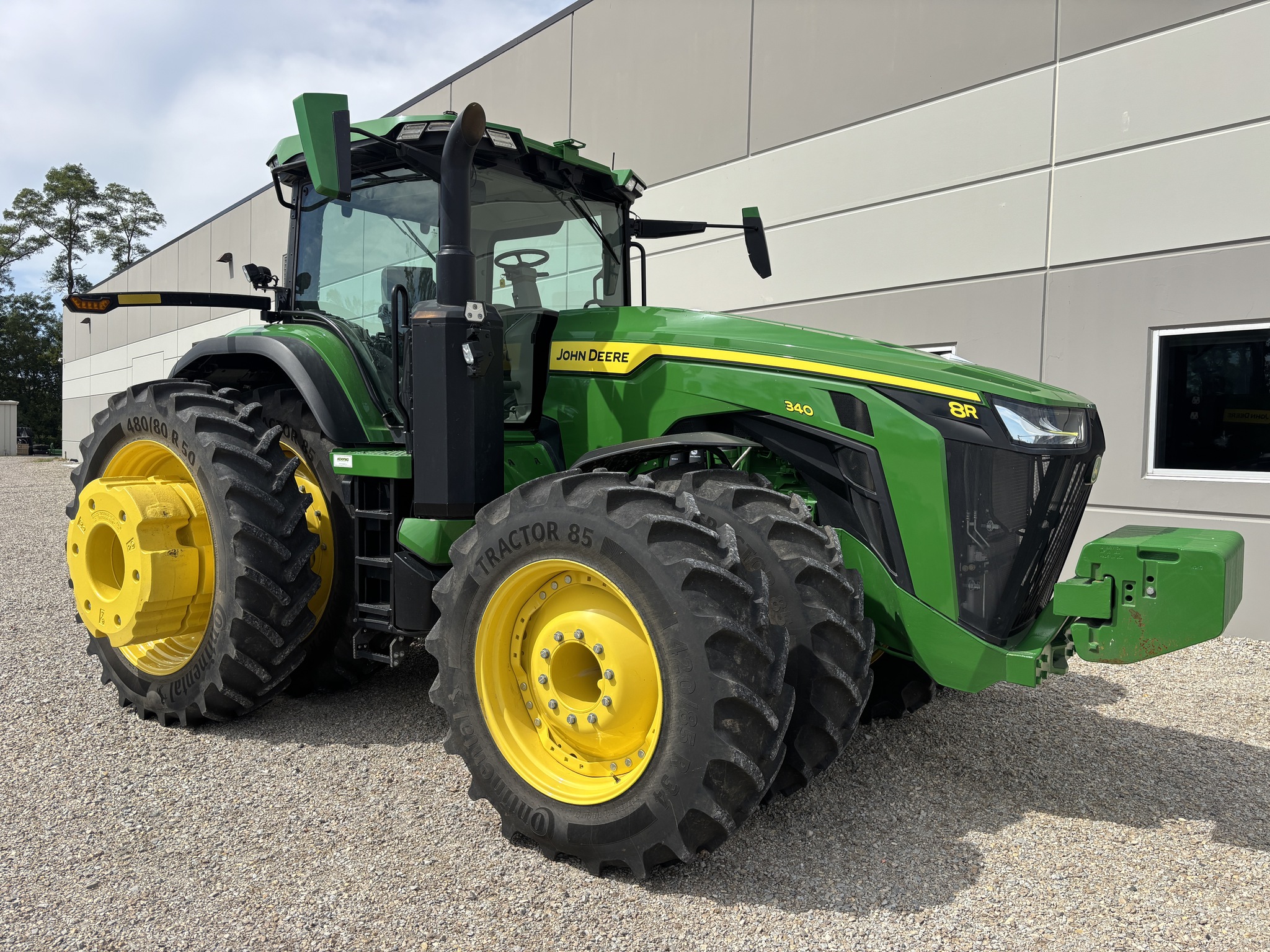 Used 2023 John Deere 8R 340 Row Crop Tractors at Koenig Equipment in Knightstown, IN - PhotoXL6