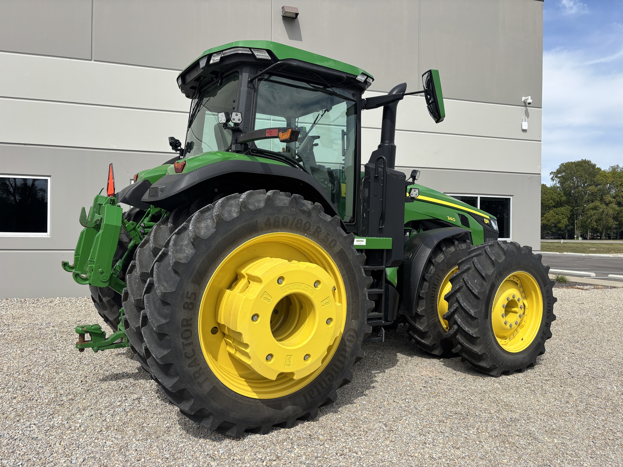 Used 2023 John Deere 8R 340 Row Crop Tractors at Koenig Equipment in Knightstown, IN - PhotoXL4