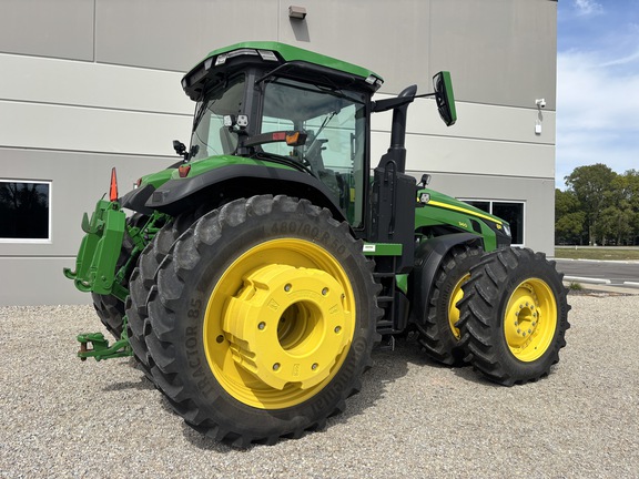 Used 2023 John Deere 8R 340 Row Crop Tractors at Koenig Equipment in Knightstown, IN - Photo4