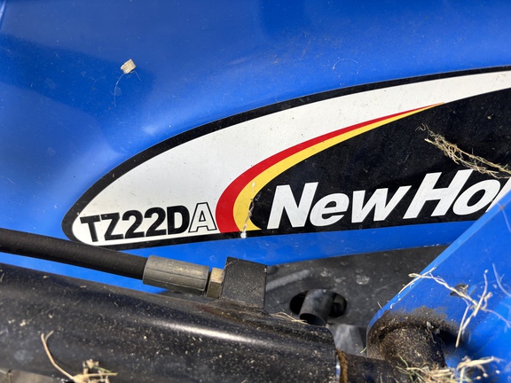 Used 2006 New Holland TZ22DA Compact Utility Tractors at Koenig Equipment in Oxford, OH - Photo14