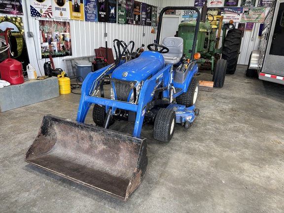 Used 2006 New Holland TZ22DA Compact Utility Tractors at Koenig Equipment in Oxford, OH - Photo0
