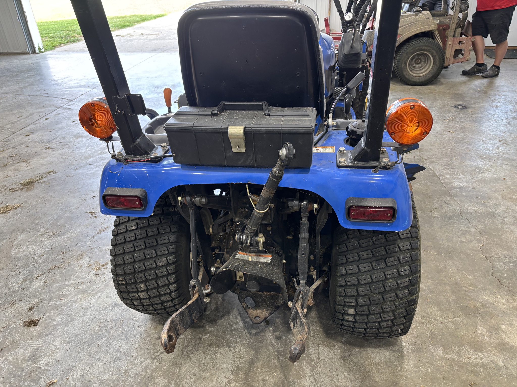 Used 2006 New Holland TZ22DA Compact Utility Tractors at Koenig Equipment in Oxford, OH - PhotoXL4
