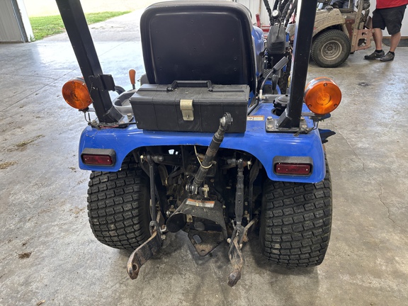 Used 2006 New Holland TZ22DA Compact Utility Tractors at Koenig Equipment in Oxford, OH - Photo4