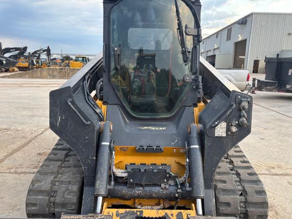 2023 John Deere 331G