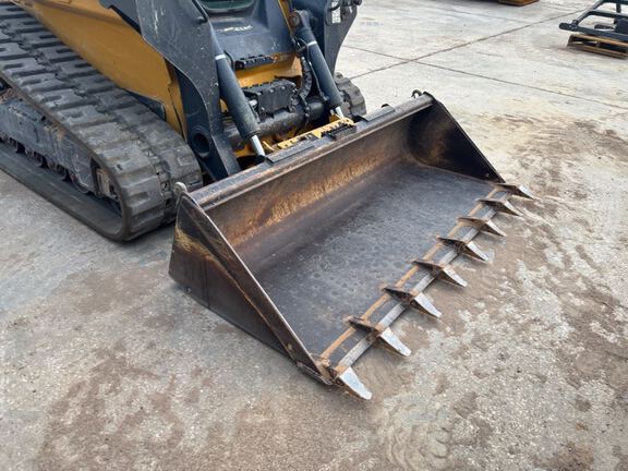2023 John Deere 331G