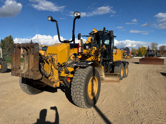 Photo of 2020 Caterpillar 160AWD