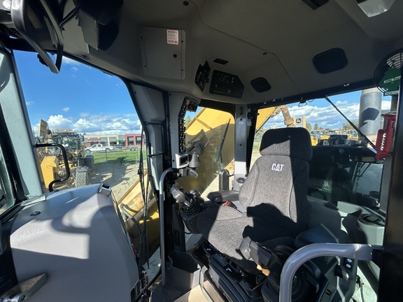 2020 Caterpillar 160AWD
