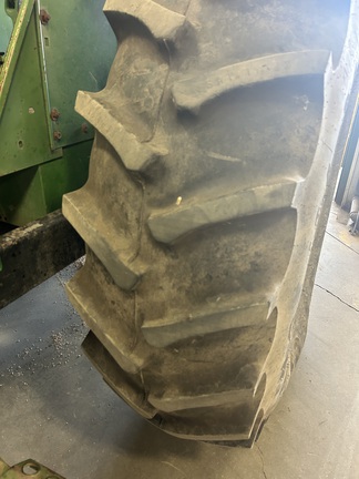 Used 1981 John Deere 3140 Utility Tractors at Horizon Ag & Turf in Westlock, AB - Photo4