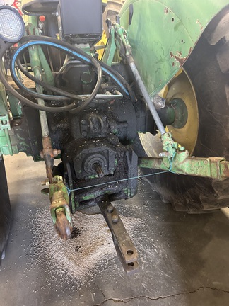 Used 1981 John Deere 3140 Utility Tractors at Horizon Ag & Turf in Westlock, AB - Photo9