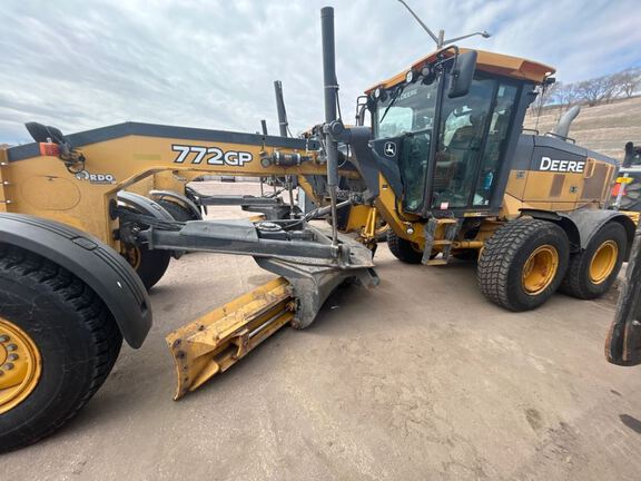 2018 John Deere 772G