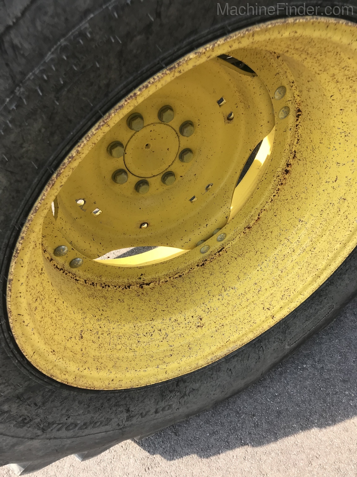 2016 John Deere 5085M Image 9