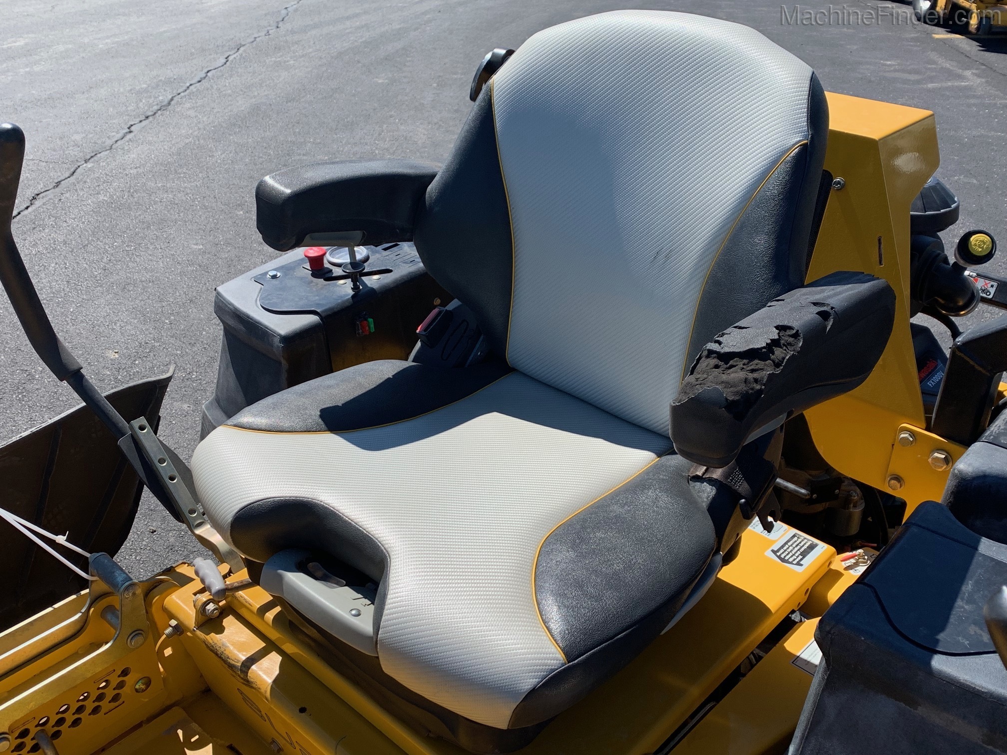 2018 Hustler SUPER Z Image 7