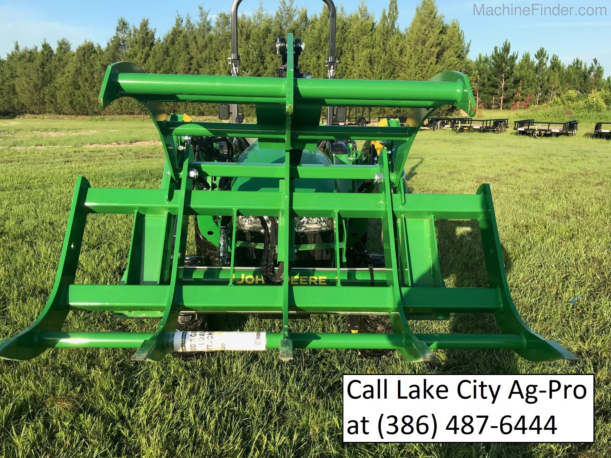 2020 John Deere 3025E Image 6