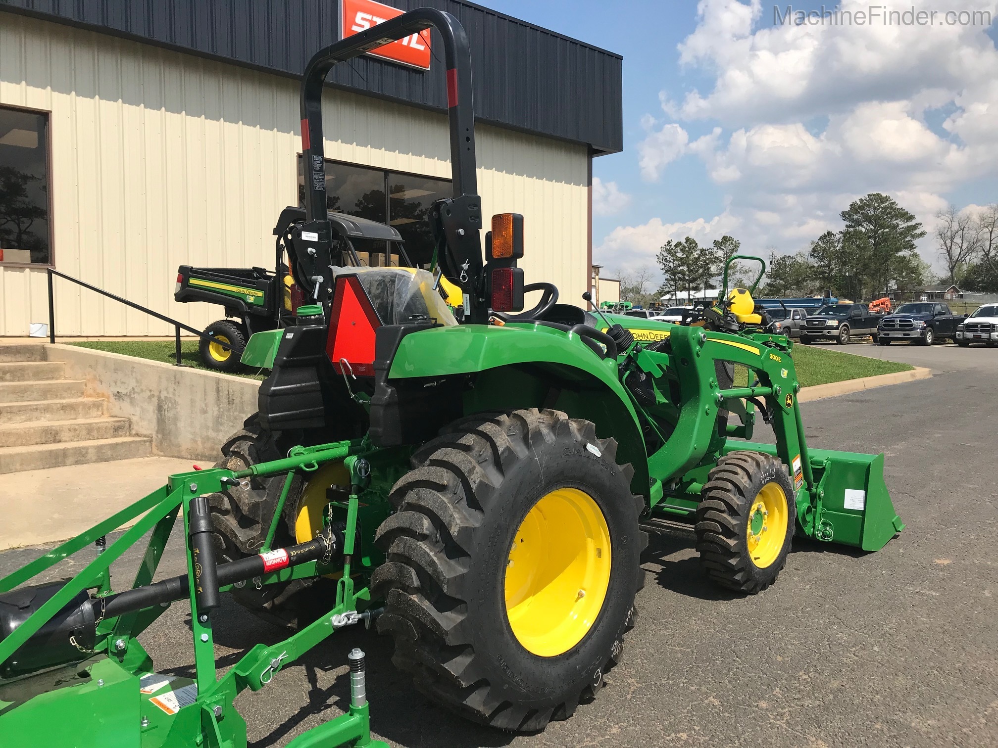 2021 John Deere 3025D Image 3