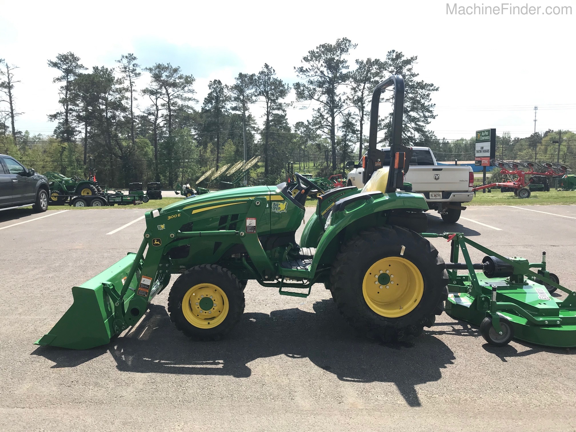 2021 John Deere 3025D Image 4