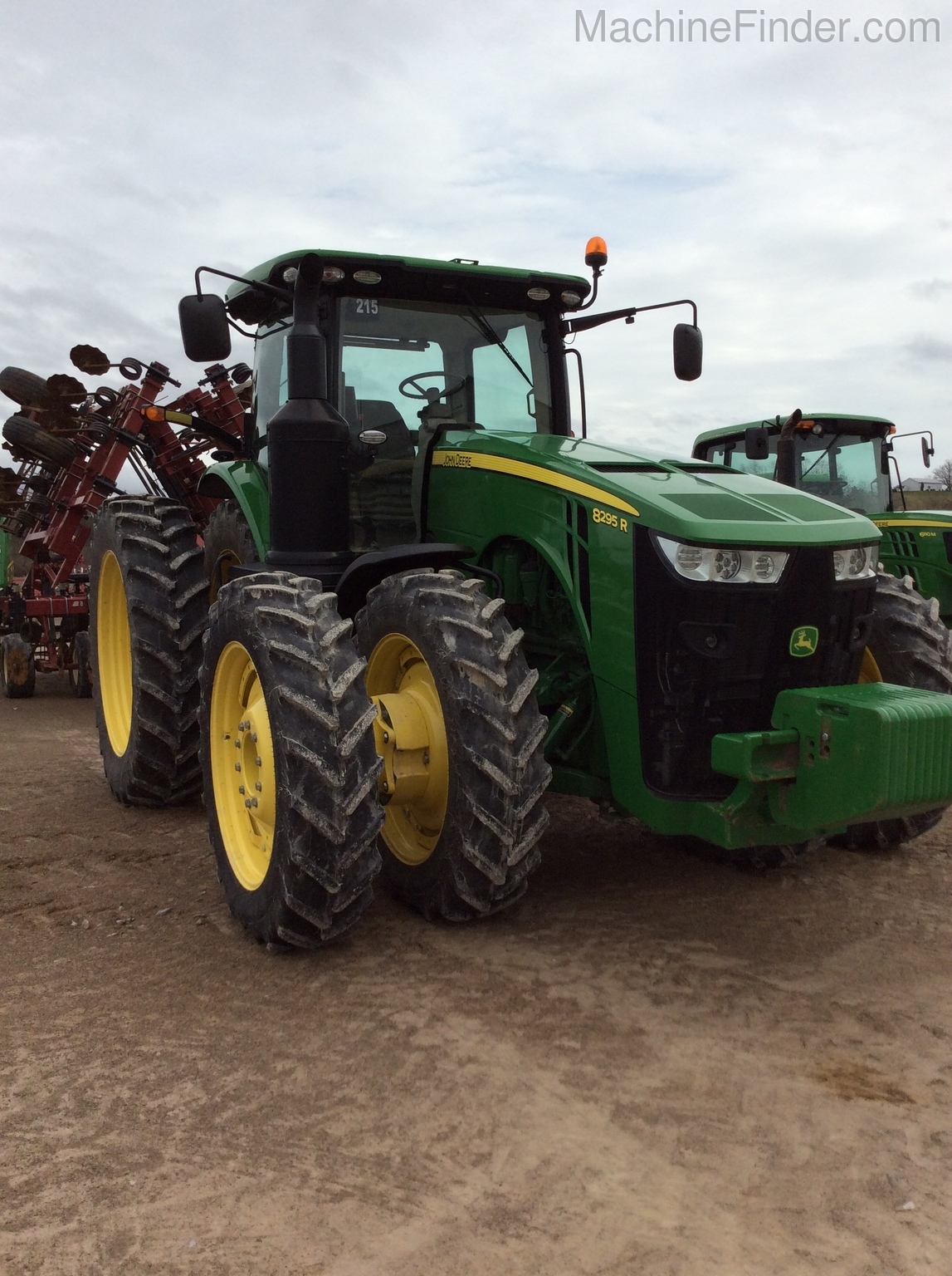 2017 John Deere 8295R Image 8