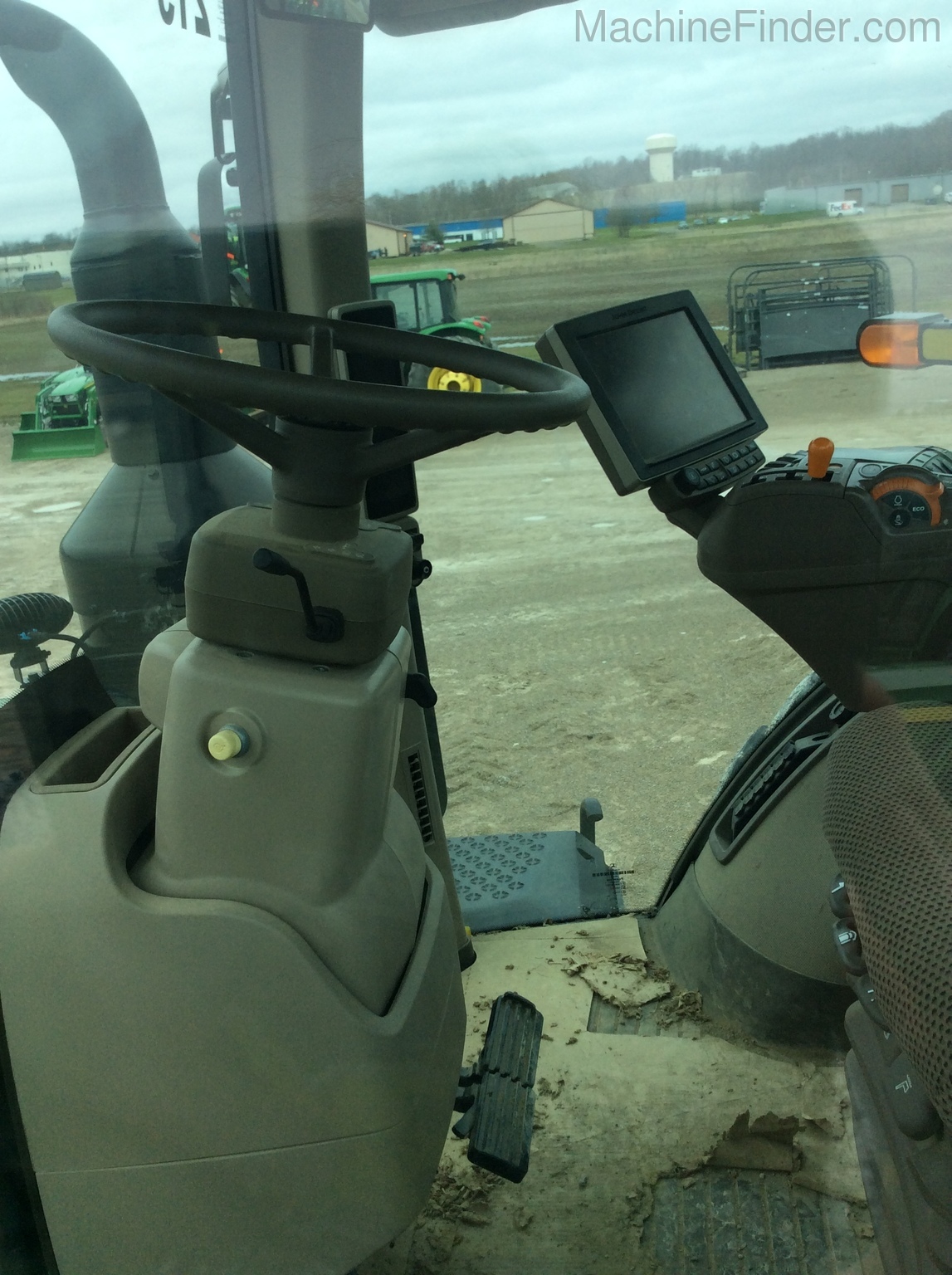 2017 John Deere 8295R Image 12