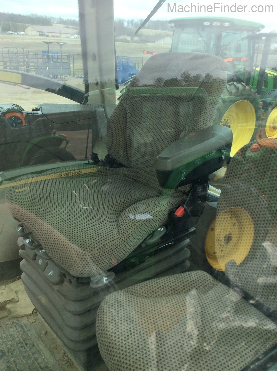 2017 John Deere 8295R Image 10