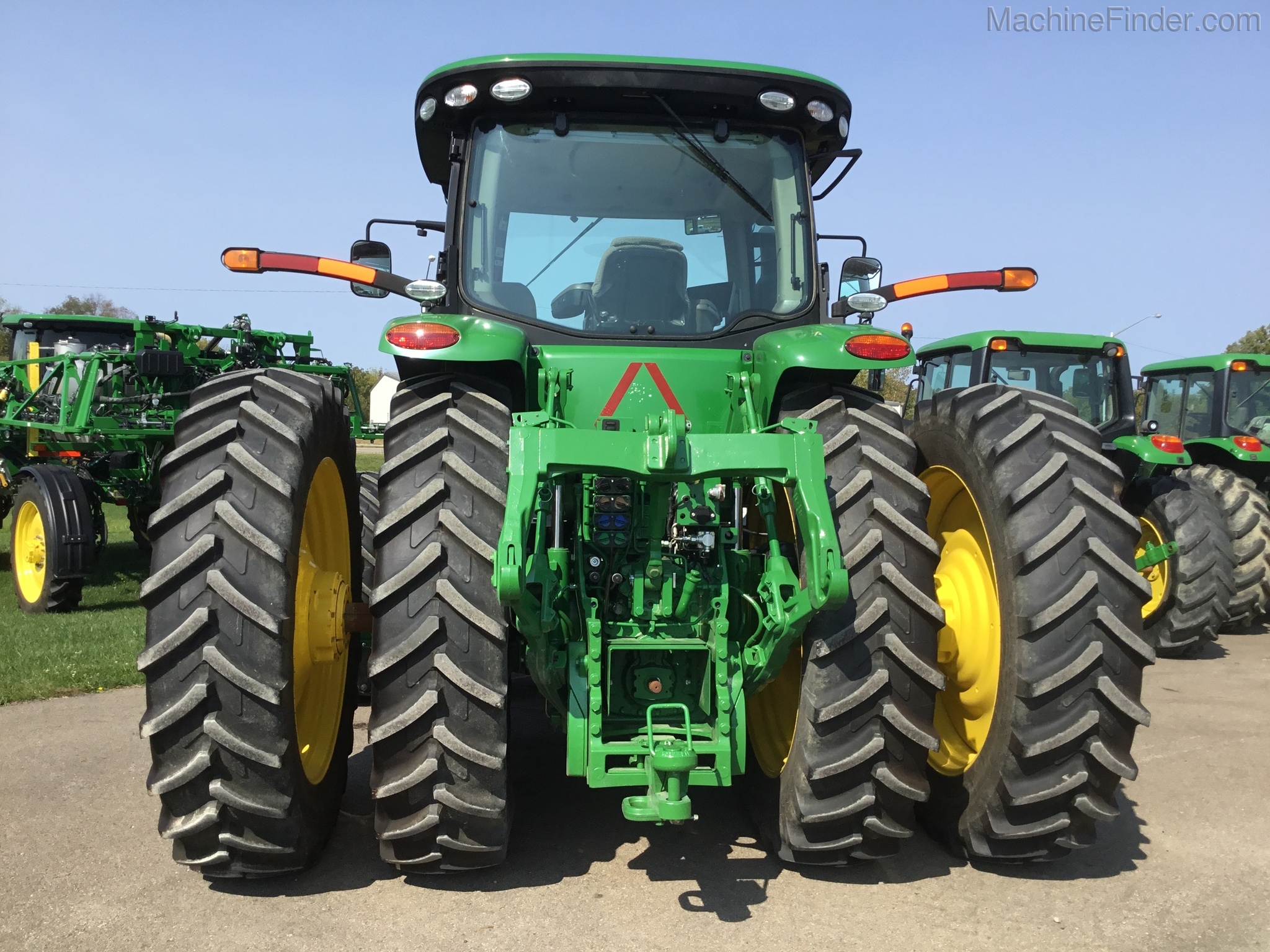 2017 John Deere 8295R Image 4