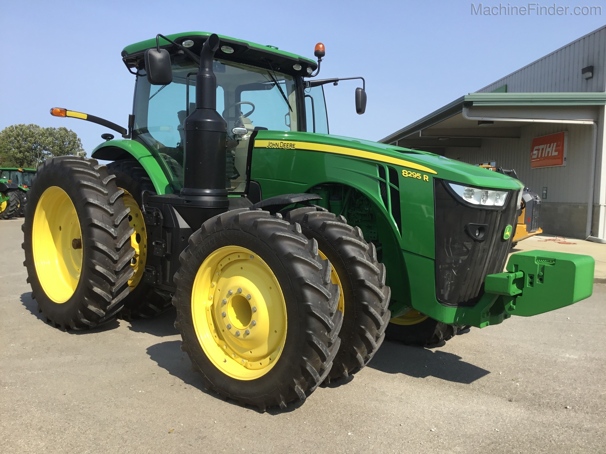 2017 John Deere 8295R Image 2