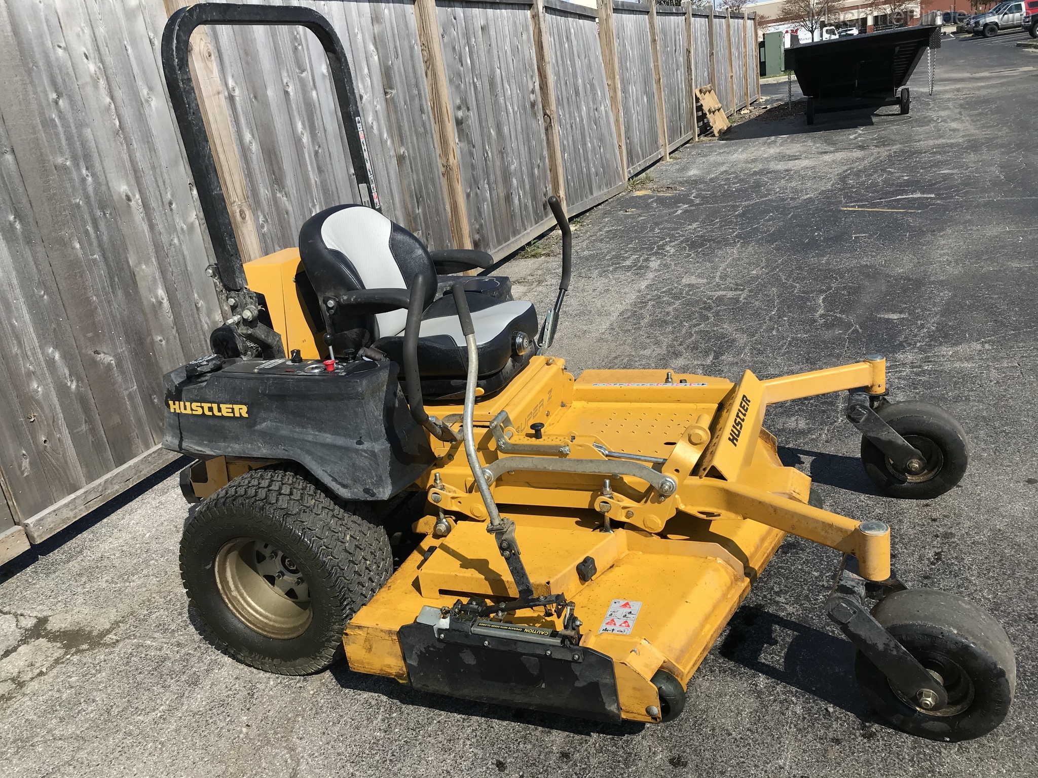 2019 Hustler SUPER Z Image 1