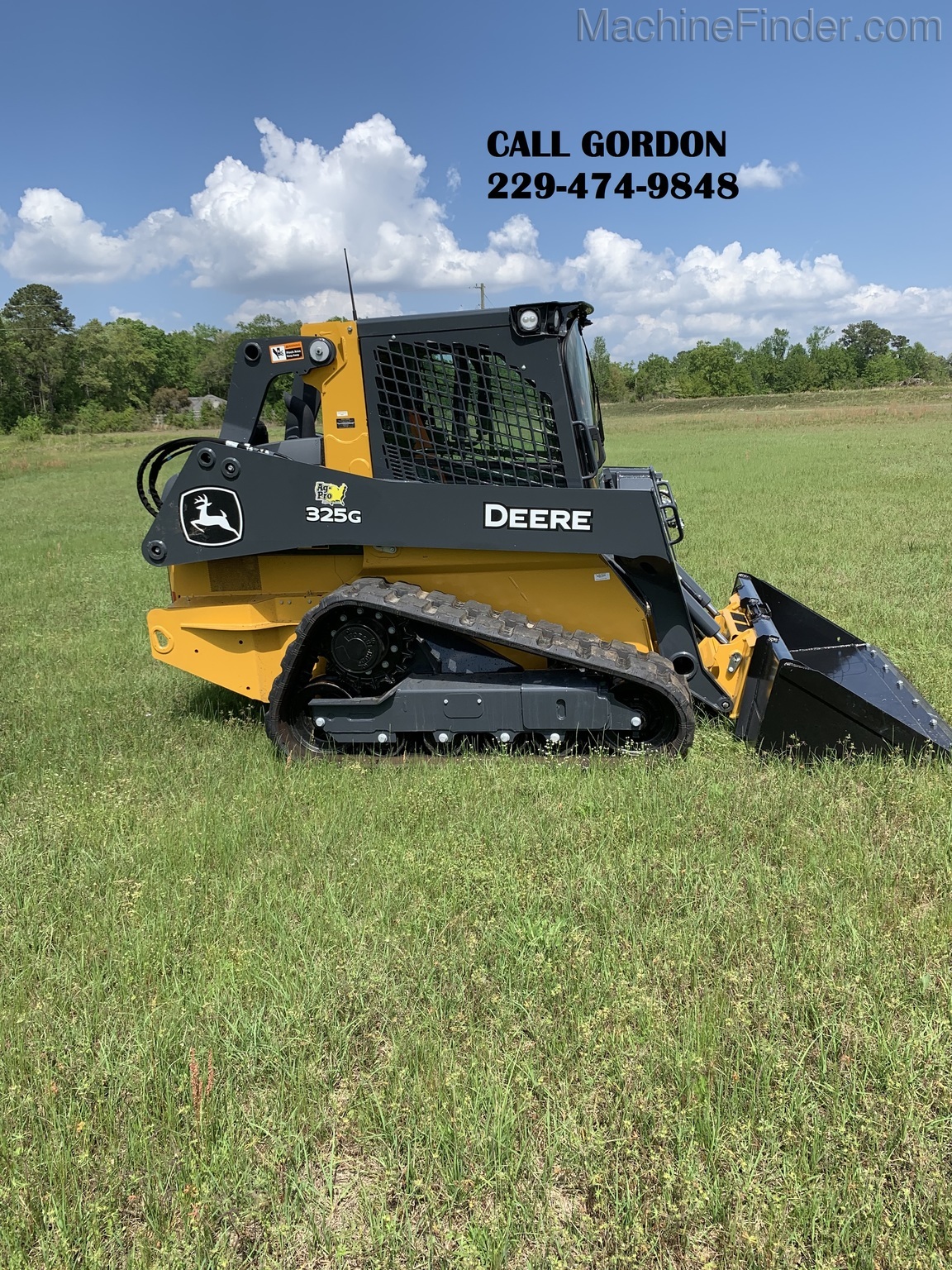 2020 John Deere 325G Image 2