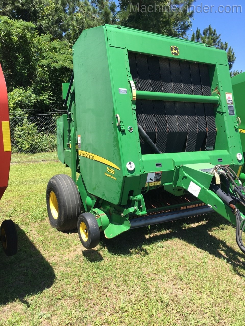 2013 John Deere 569 Image 1