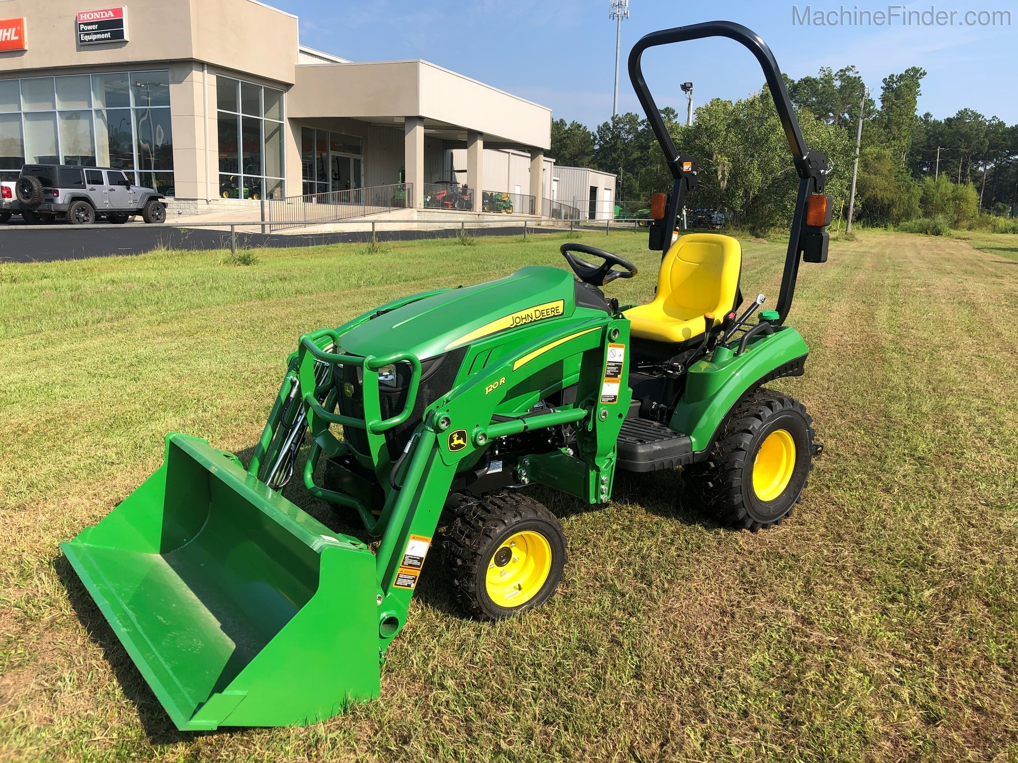 2020 John Deere 1023E Image 5