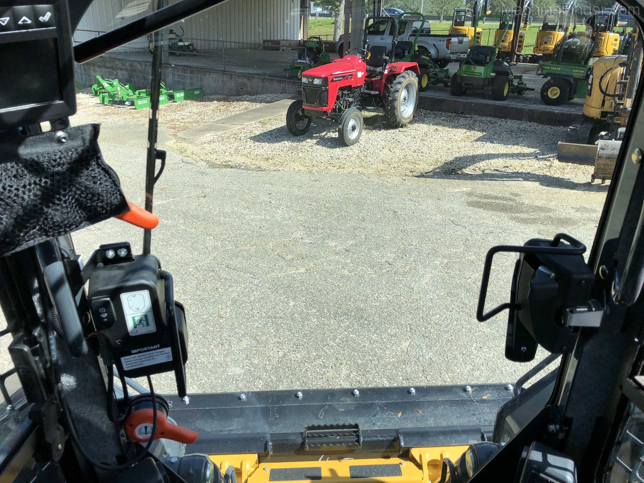 2020 John Deere 331G Image 7